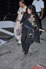 Farah Ali Khan at Hrithik_s yacht party in Mumbai on 9th Jan 2013 (194).JPG